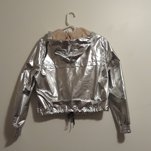Silver jacket - Picture 2 of 2